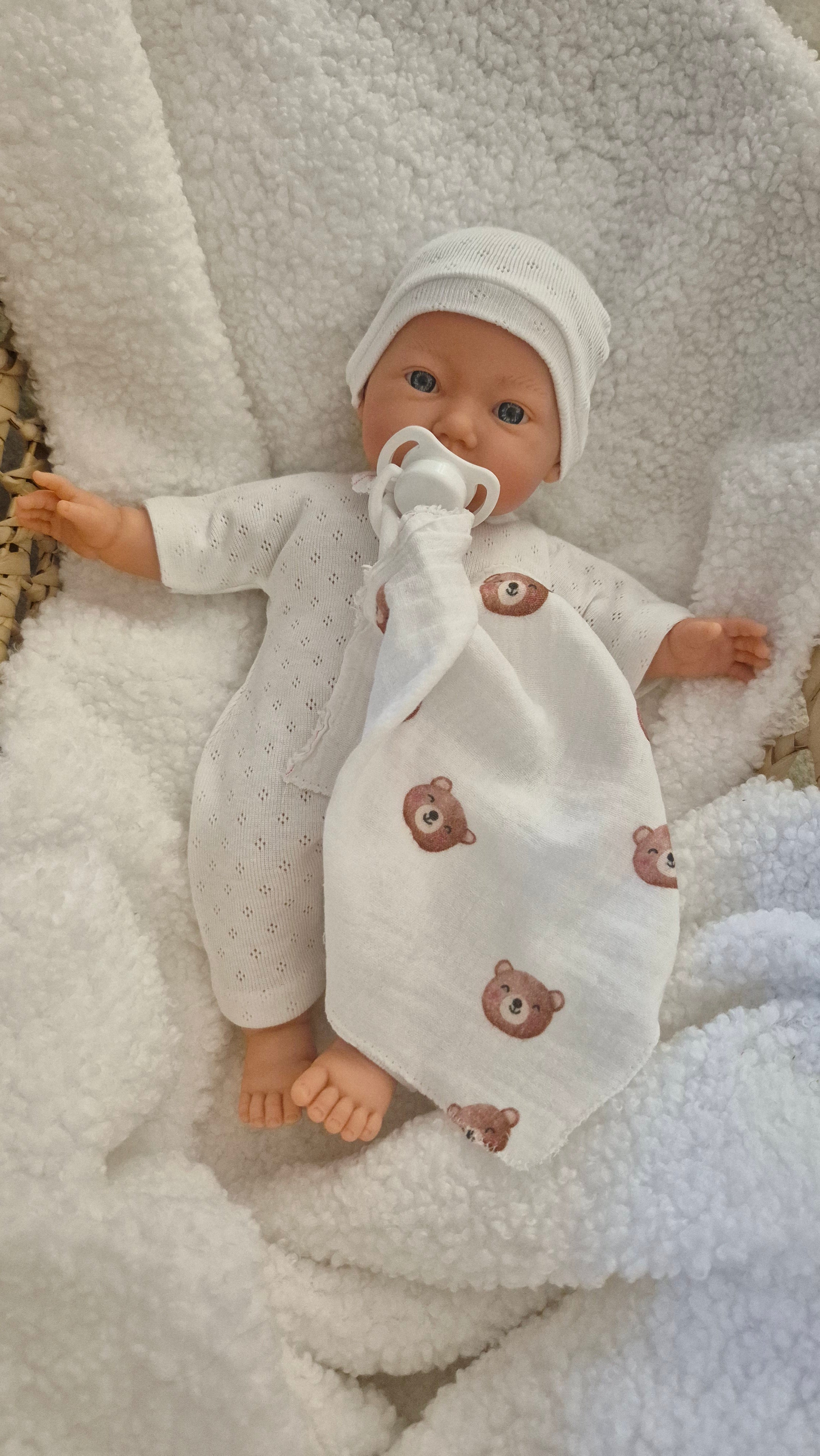 Coffret Poupon avec pyjama crème doudou ourson - poupon 30 - 32 cm