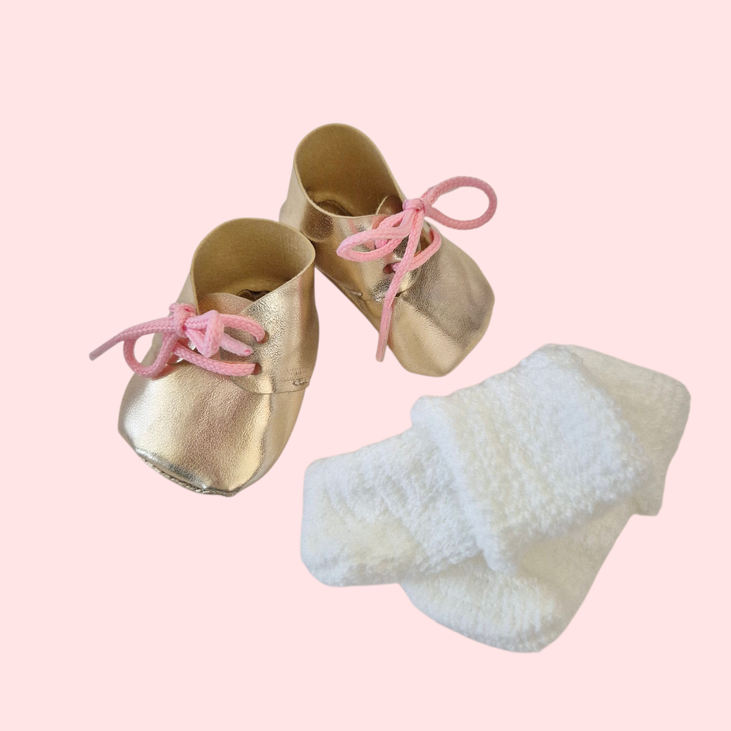chaussures et chaussettes - doré