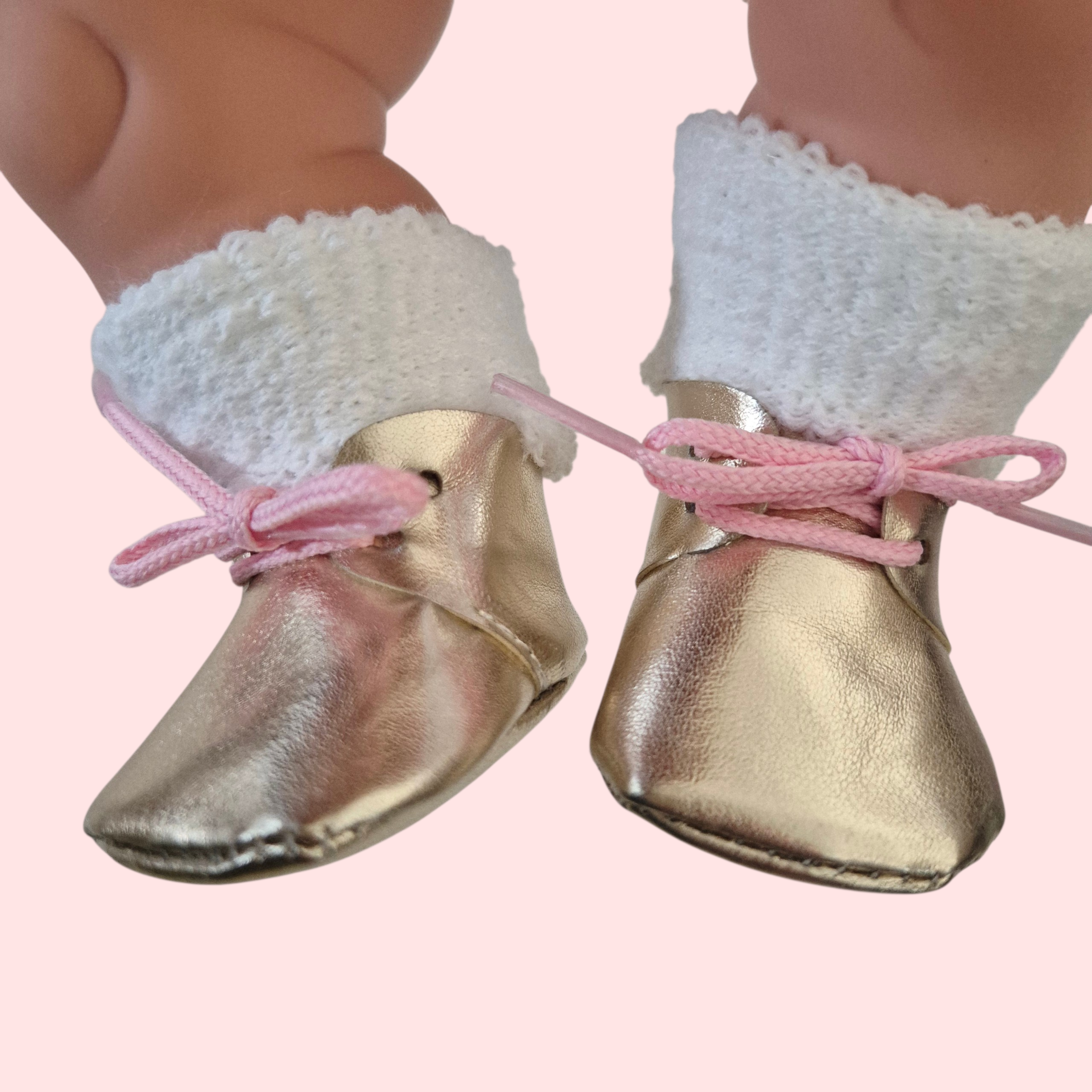 chaussures et chaussettes - doré
