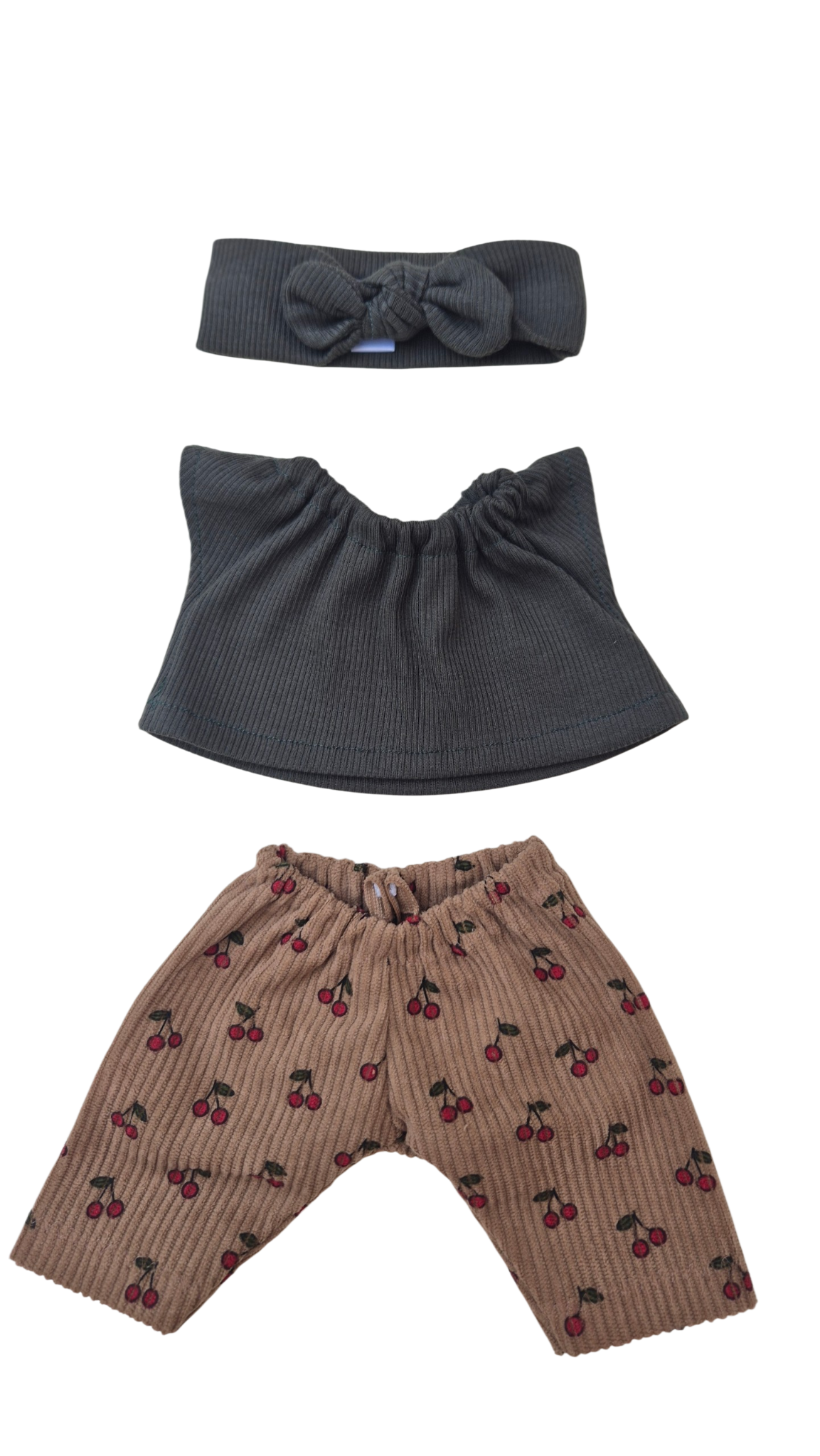 CERISE - pantalon et tee-shirt + bandeau vert